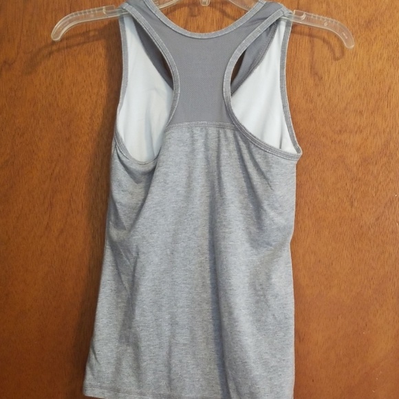 Danskin sport tank w/ built in bra.  Size XS - Picture 2 of 3